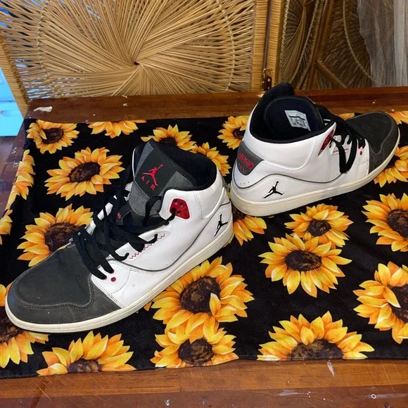 Mens Air Jordan’s - Picture 4 of 10